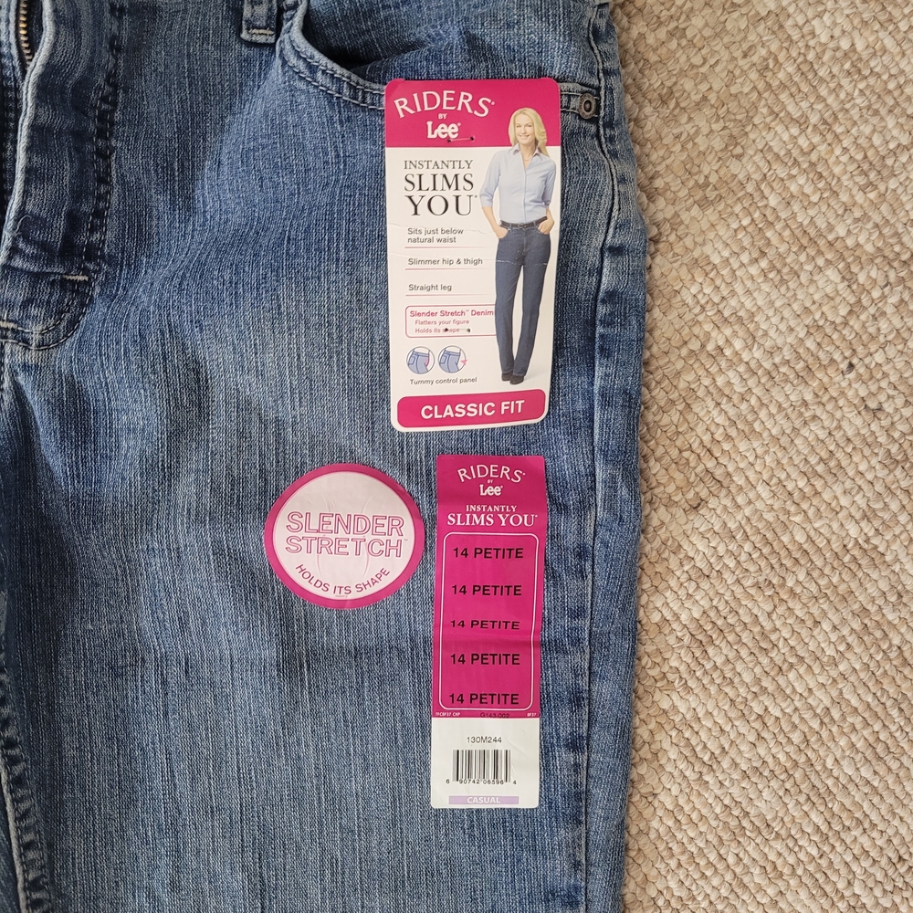 Lee Women's Classic Straight Leg Denim Jeans - Picture 2 of 4